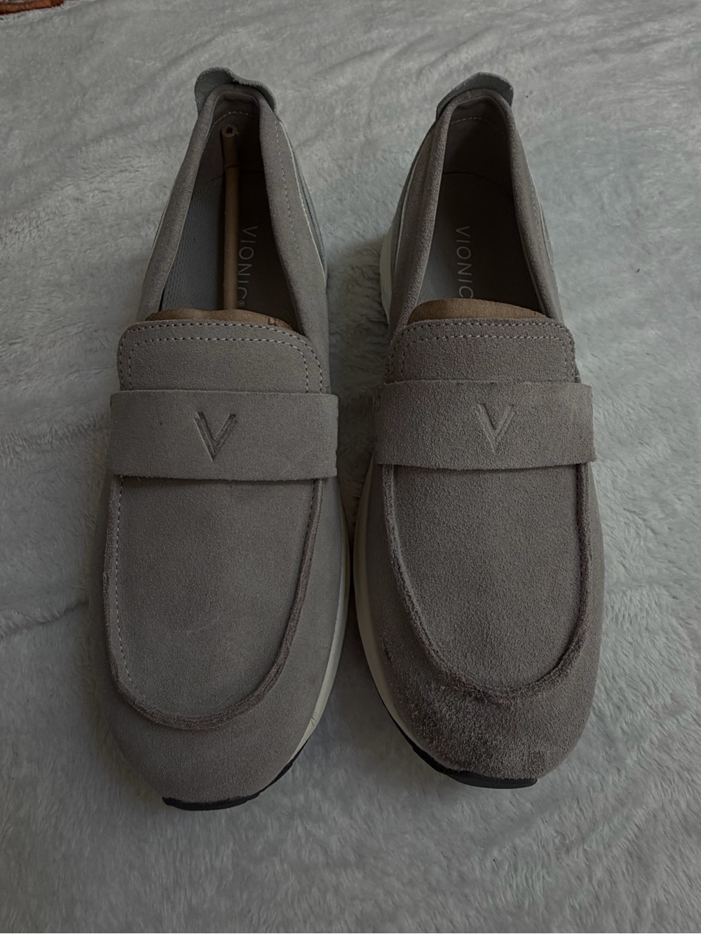 Vionic Gray Suede Penny Loafer Sneakers Women’s Size 10 New